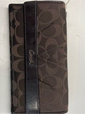 Coach Signature Brown Canvas Wallet Checkbook Clutch Wallet 🤎